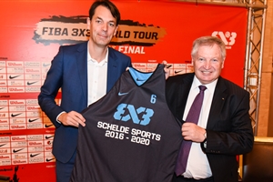 Bart Prinssen (Schelde Sports) and Yvan Mainini (FIBA Honorary President)