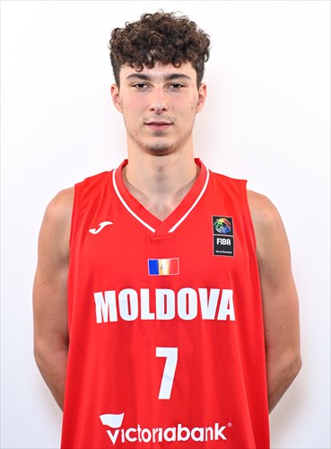 7 Massimo Macaru (Moldova)