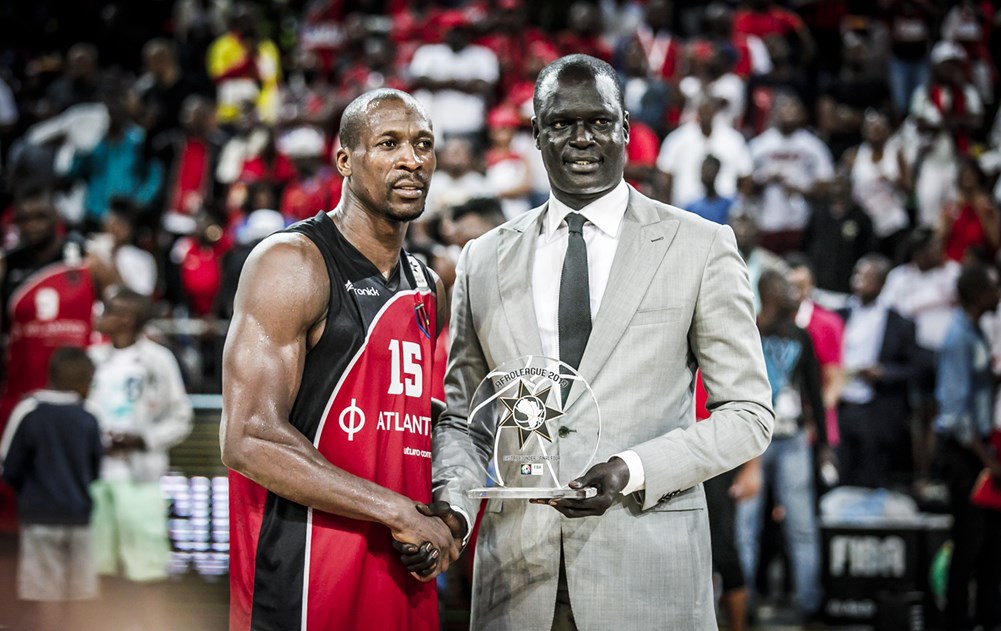 Momentos do jogo 1º de Agosto VS Petro🤩🏀👌 #basket #campeonatoprovincial  #Luanda #basketball🏀 #basketballplayers #players #africa #APBL…