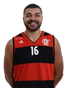 Headshot of Carlos Olivinha
