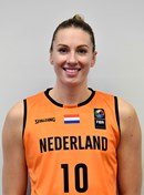 Headshot of Natalie van den Adel