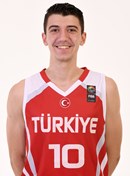 Headshot of Eray Akyuz