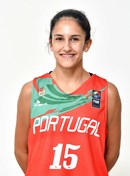 Headshot of Ines Vieira