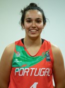Headshot of Mariana Carvalho