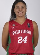 Headshot of Natália  Santos