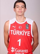 Headshot of Özgür Cengiz