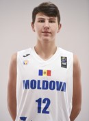 Headshot of Daniali Tretiacov