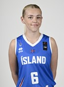 Headshot of Helga Janusdottir