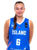 Headshot of Hanna Halldorsdottir