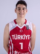 Headshot of Ömer Can Ilyasoglu