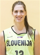 Headshot of Eva Lisec