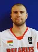 Headshot of Artsiom Parakhouski