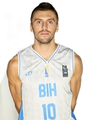 Headshot of Nemanja Gordic