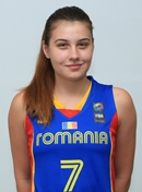 Headshot of Andreea Cretu