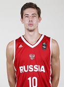 Headshot of Daniil Sinegubov