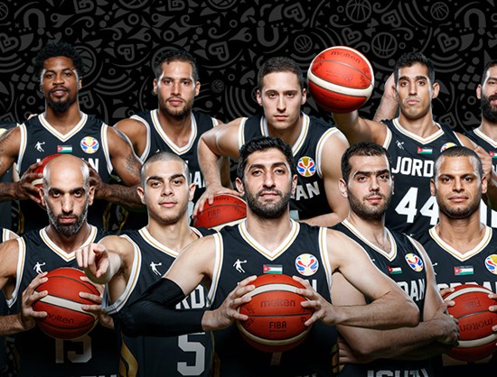 jordan basketball team online -