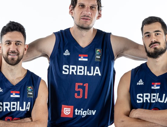 Krankenwagen schwarz Tür serbian basketball players Vorteil Verkäufer ...
