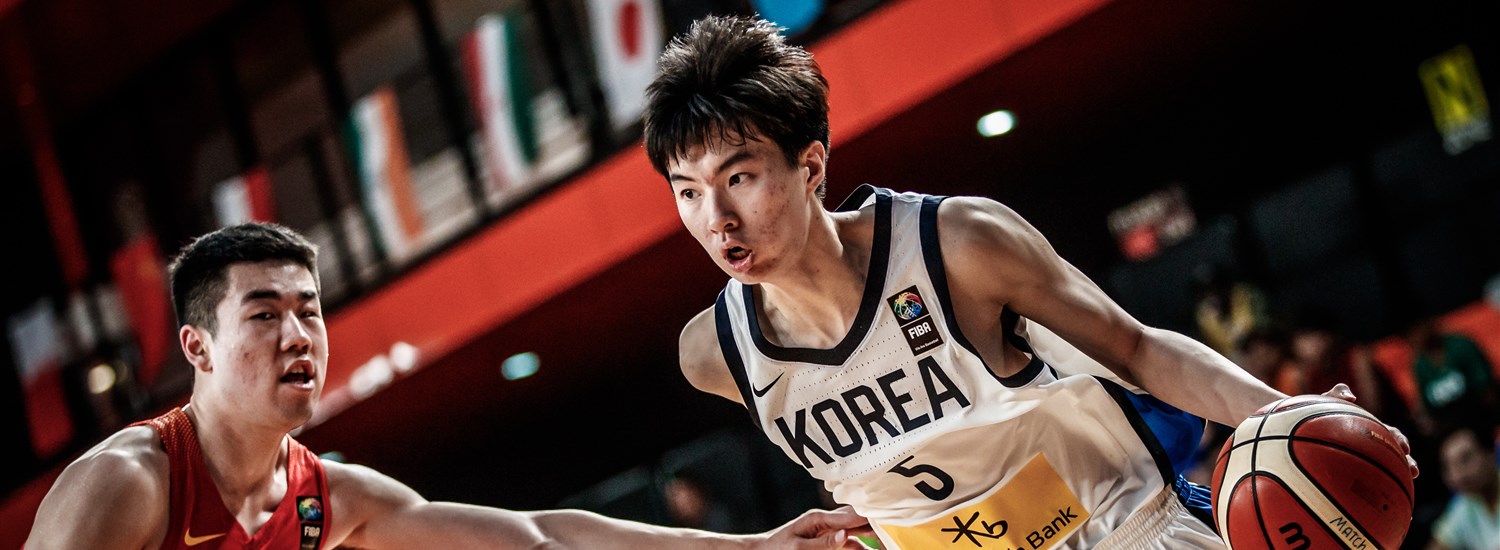 Could Lee Hyunjung be the next Yuta Watanabe? Steph Curry's college coach  thinks so 
