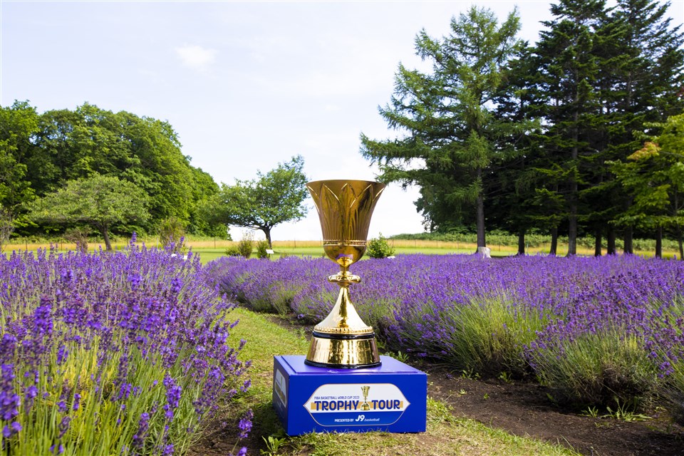 Trophy Tour has spectacular stop in Japan