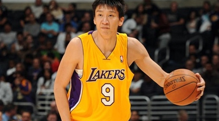 L.A. Lakers waive Sun Yue - Interbasket