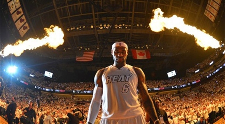 LeBron on fire for Heat, Basketball